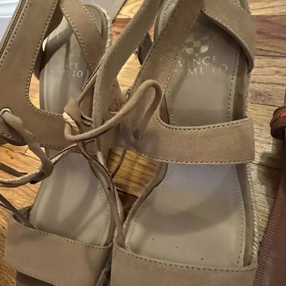 Vince Camuto, Coach BUNDLE 7.5 women’s ! Take it all - Picture 4 of 5